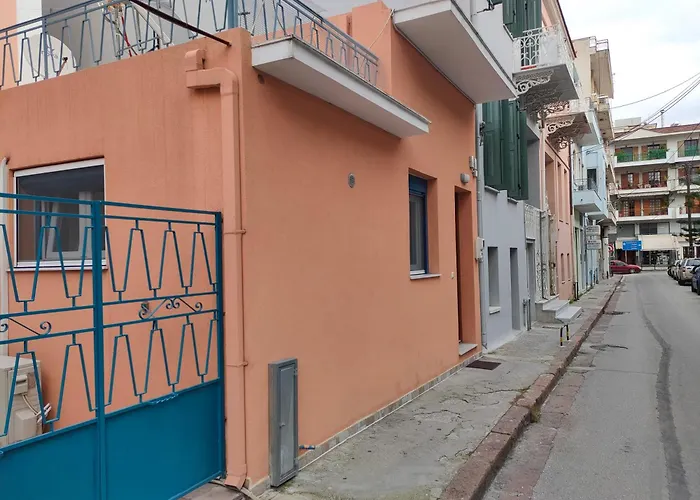 Modern House In Mytilene Center